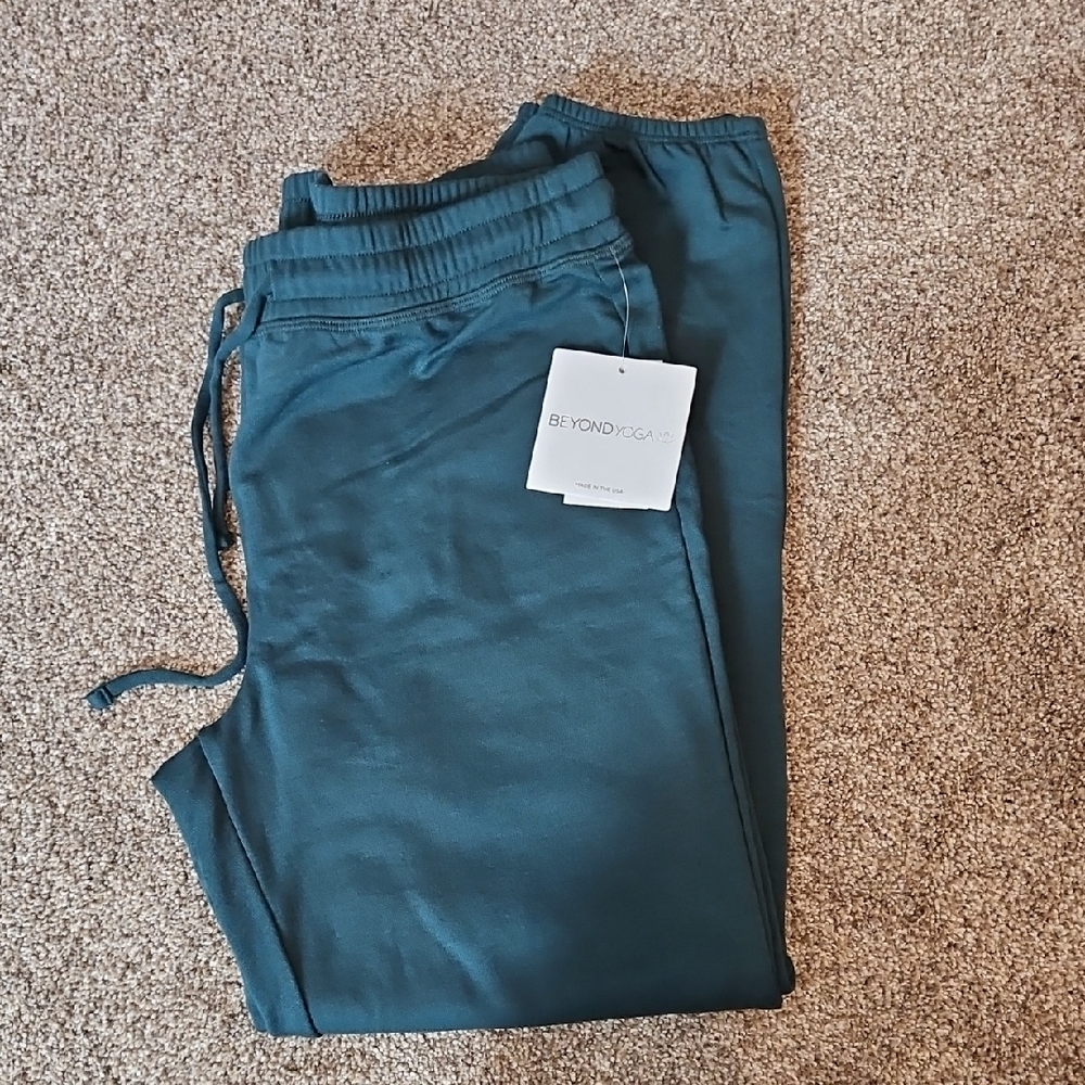 Beyond Yoga Jogger